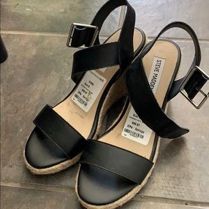 Steve Madden wedges 3.5inches